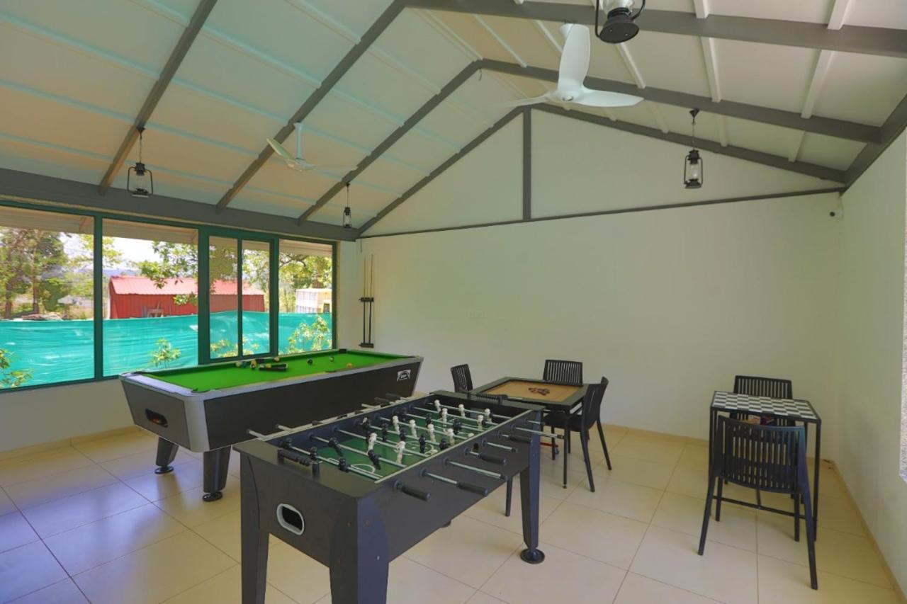 White Feather Resort Kauncha Silvassa Bagian luar foto