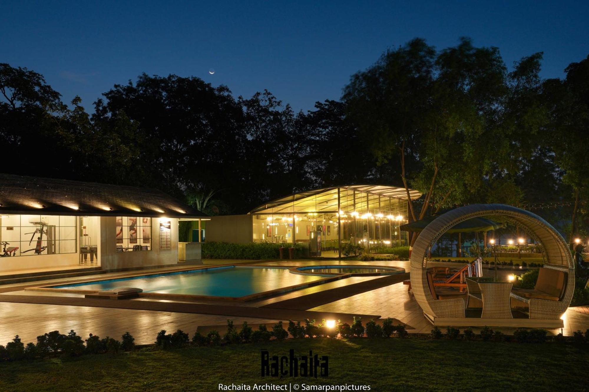 White Feather Resort Kauncha Silvassa Bagian luar foto