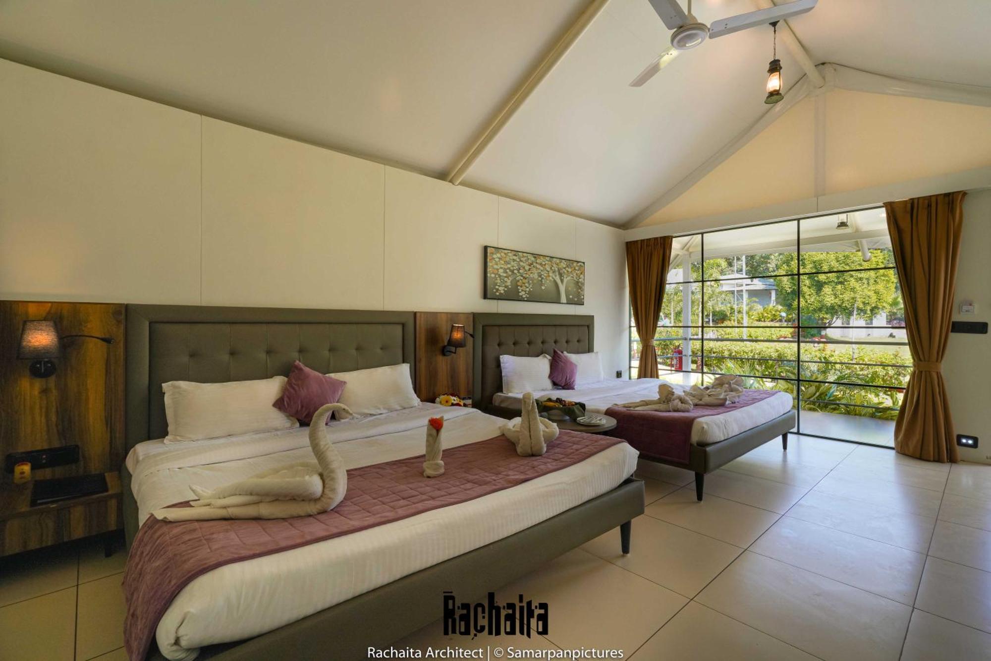 White Feather Resort Kauncha Silvassa Bagian luar foto